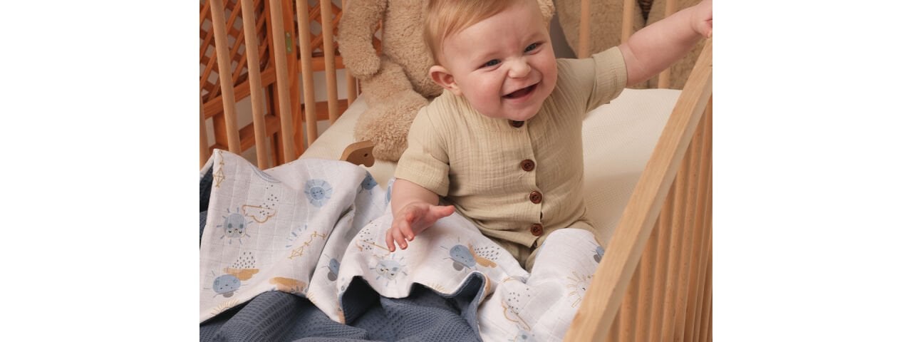 What is a double-sided muslin baby blanket? What is it used for?