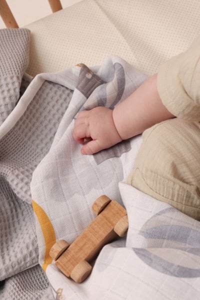 DOUBLE SIDED TICKEN AND MUSLIN GRAY - FLYING BALLOON