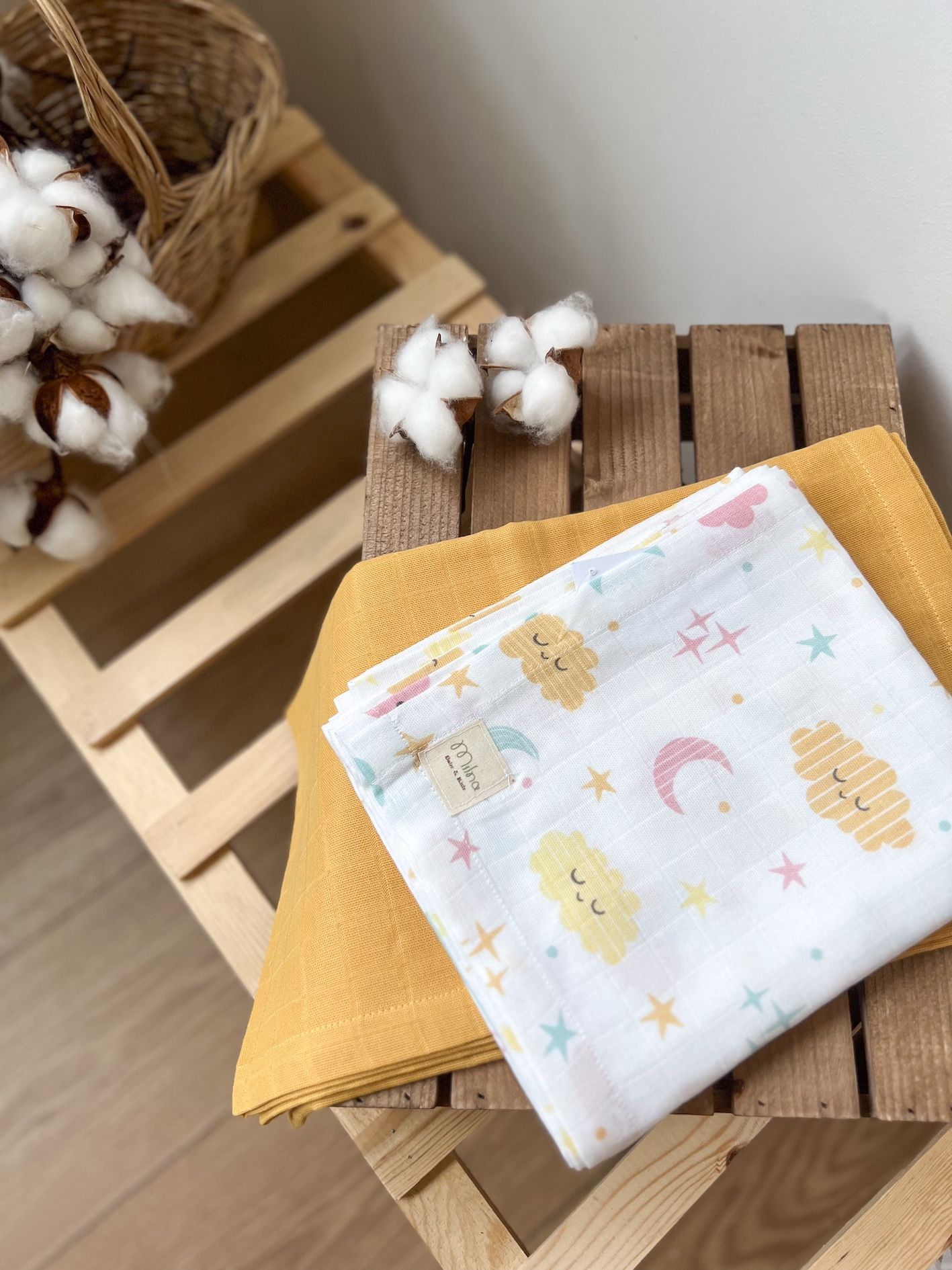 BULUT DESENLİ VE SARI DÜZ MÜSLİN SET