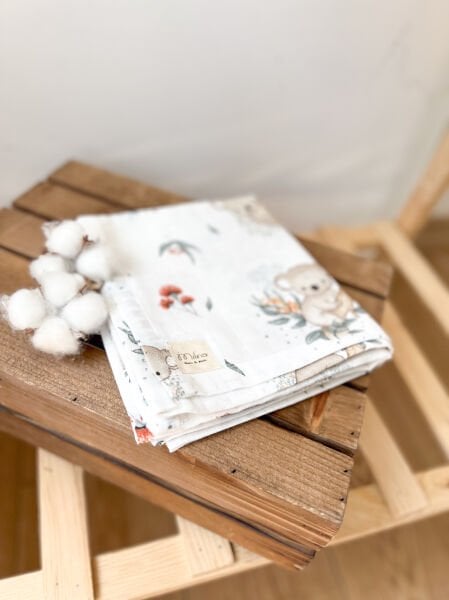 KOALA DESENLİ MÜSLİN ÖRTÜ