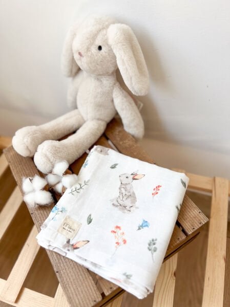 TAVŞAN DESENLİ MÜSLİN ÖRTÜ