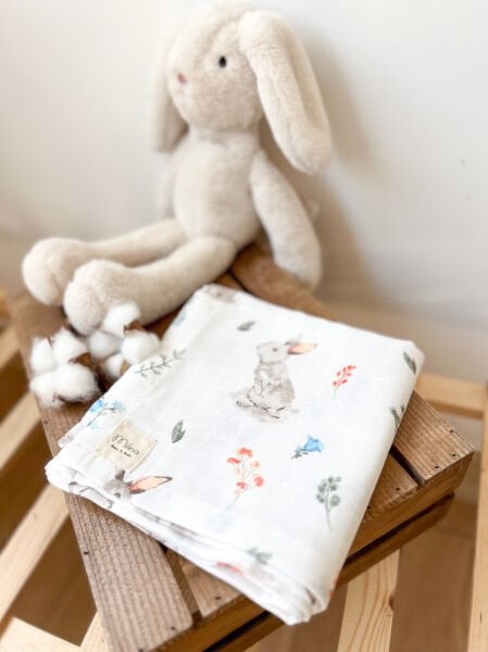 TAVŞAN DESENLİ MÜSLİN ÖRTÜ