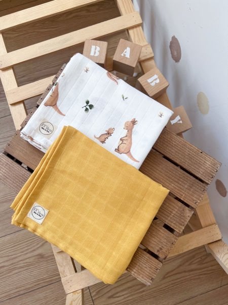 KANGAROO PATTERNED AND YELLOW PLAIN MUSLIN SET