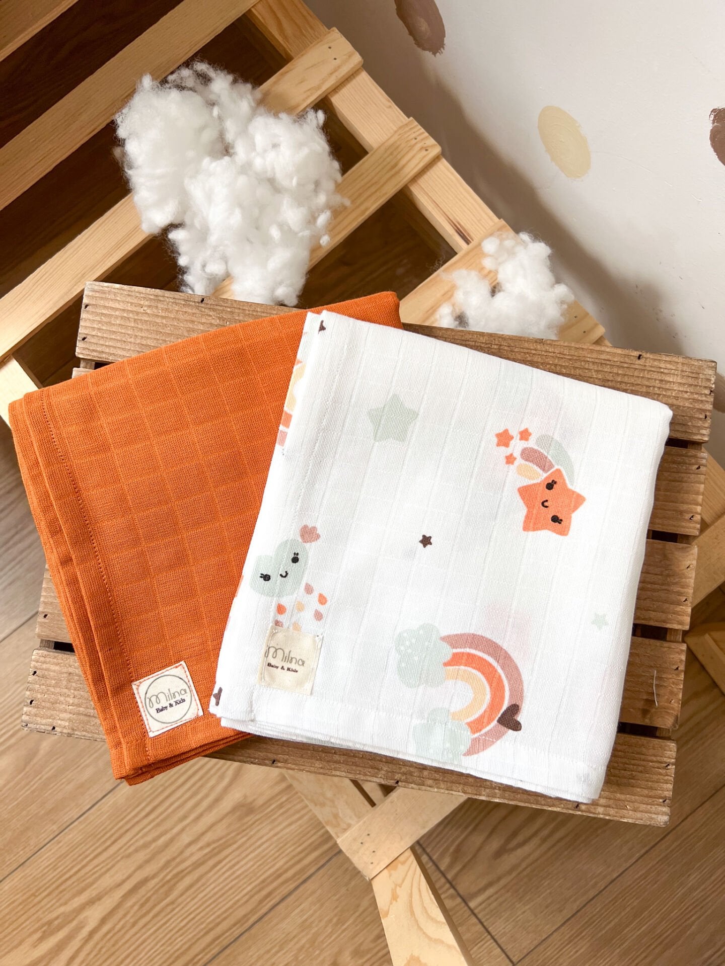 GÖKKUŞAĞI DESENLİ VE KİREMİT DÜZ MÜSLİN SET