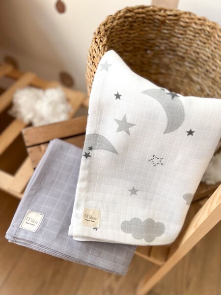 GRİ BULUT DESENLİ VE GRİ DÜZ MÜSLİN SET