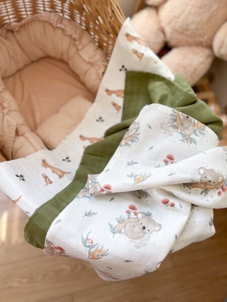 GREEN PLAIN MUSLIN AND KANGAROO KOALA PATTERNED MUSLIN SET