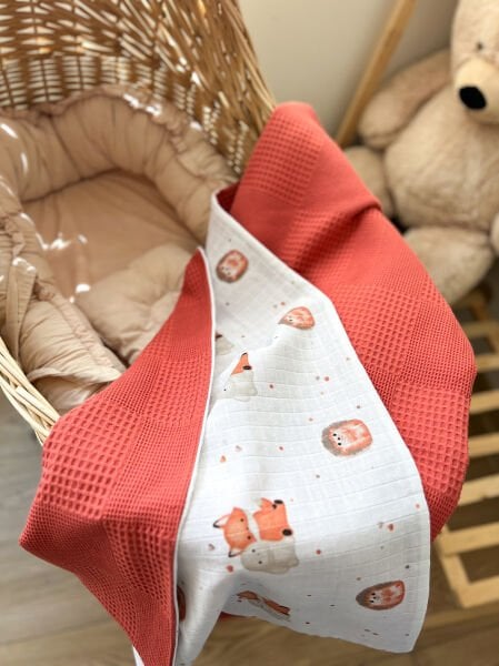 Çift Taraflı Müslin Bebek Battaniyesi | Doğal ve Nefes Alabilen Kumaş Kirpi Desenli