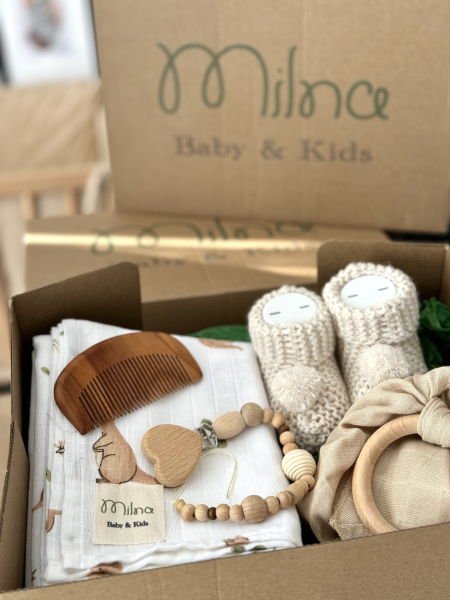 طقم قماش موسلين لحديثي الولادة - بيج