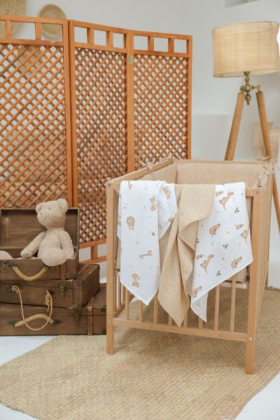 3’lü Müslin Bebek Örtüsü Seti – %100 Pamuk, Tek Kat, 75x85 cm, Ayıcık ve Kanguru Desenli, Bej Düz Renk  | Milna Baby Kids