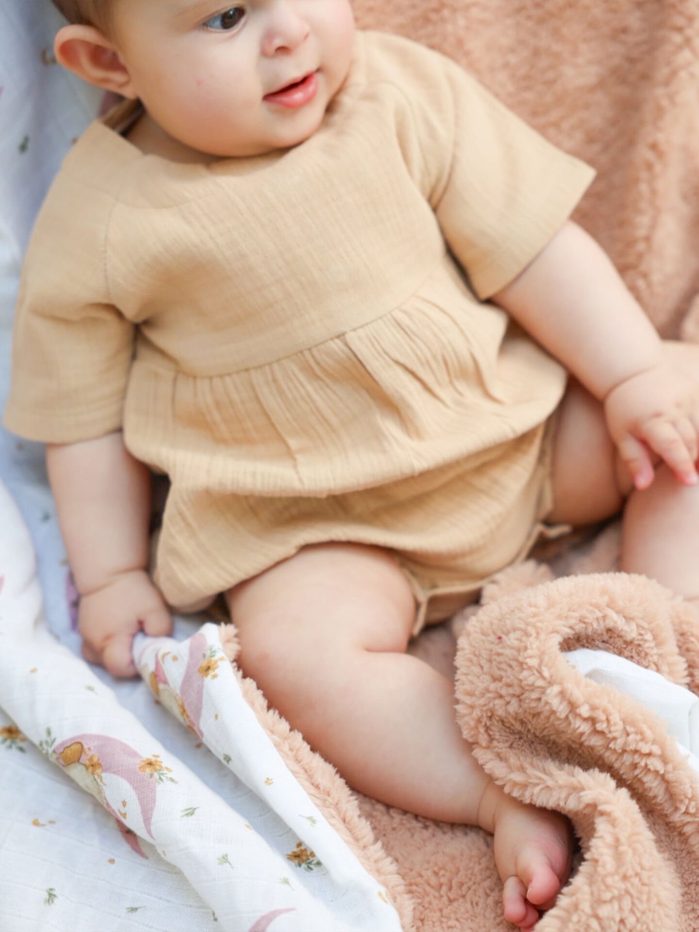 %100 Pamuk Müslin Bebek Romper – Yazlık, Nefes Alan, Şık ve Konforlu Tasarım