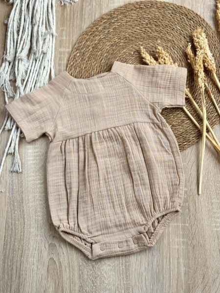 %100 Pamuk Müslin Bebek Romper – Yazlık, Nefes Alan, Şık ve Konforlu Tasarım
